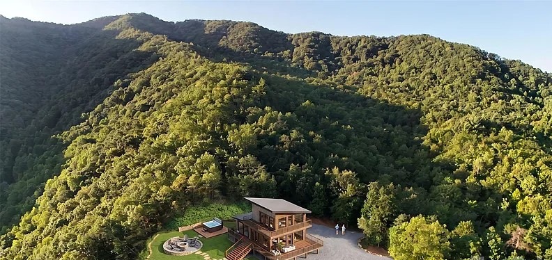 Aerial of 221 Serenity Ridge Trail